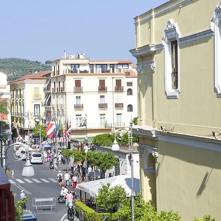 Guest house Palazzo Spasiano - Center 3*