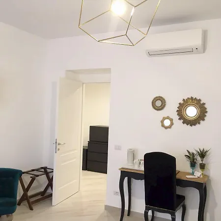 Palazzo Spasiano - Center Guest house Sorrento